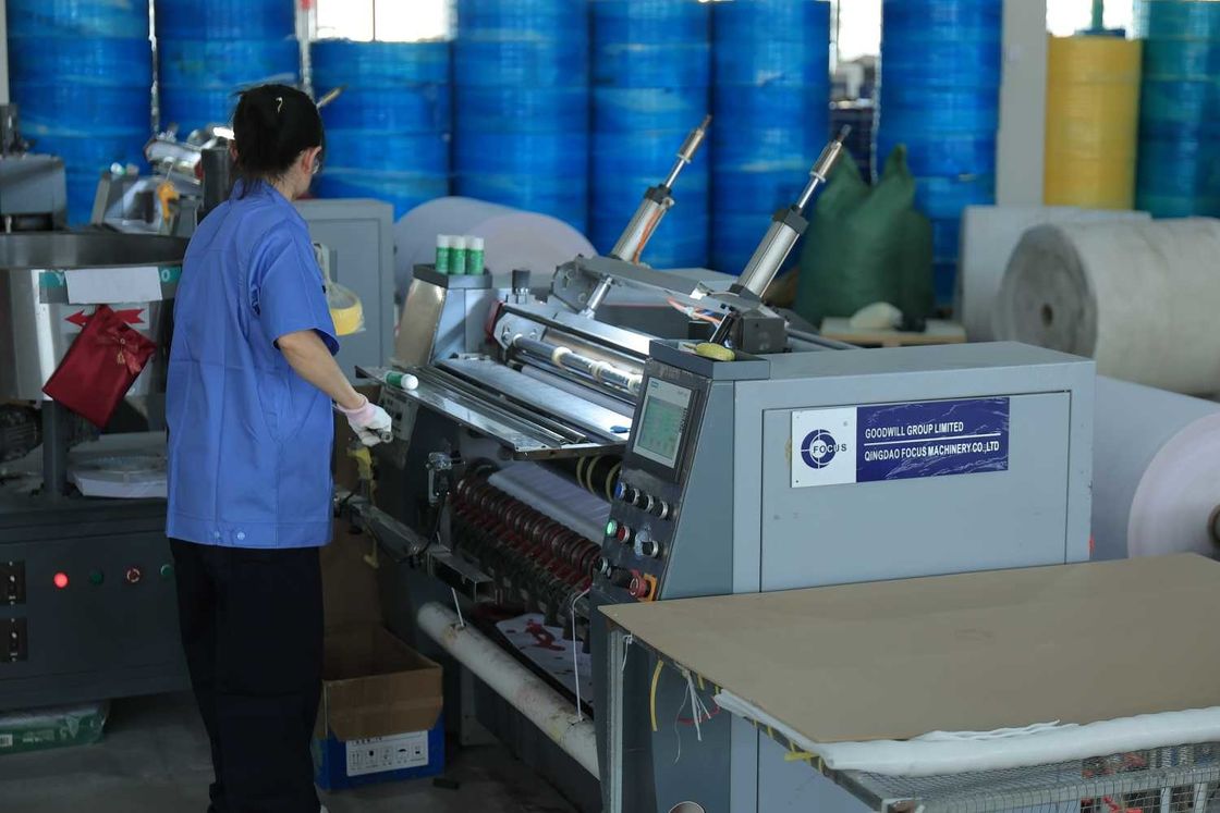 Thermal Small Roll Slitting Machine Durable Operating Life Long Using Period High Accuracy